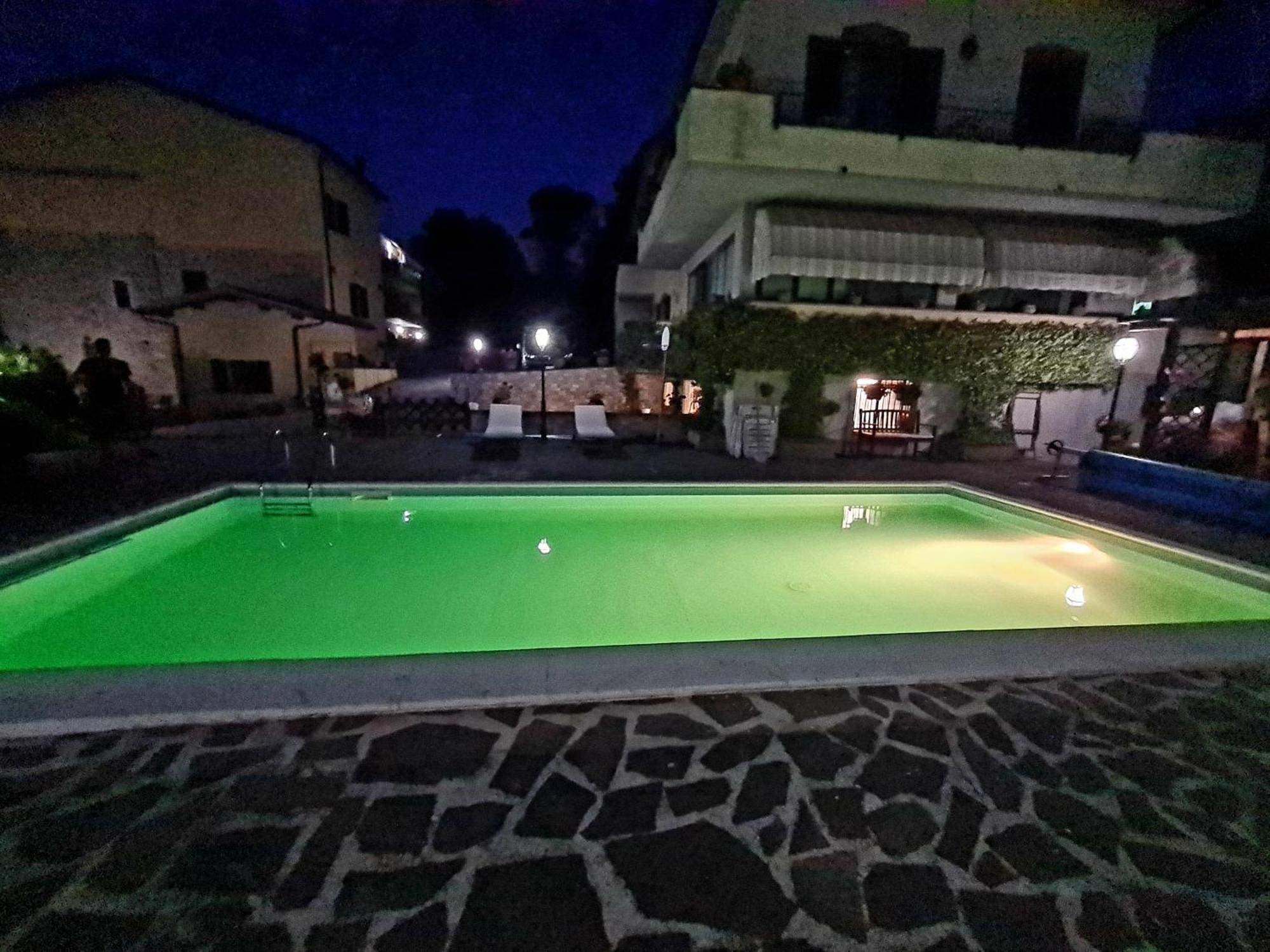 Lucky Garden Panzió Bevagna Kültér fotó